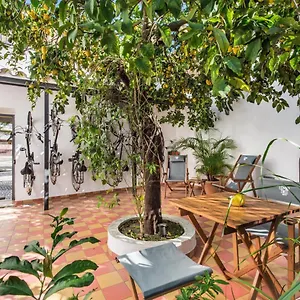 3* Couette-café Lemon Tree